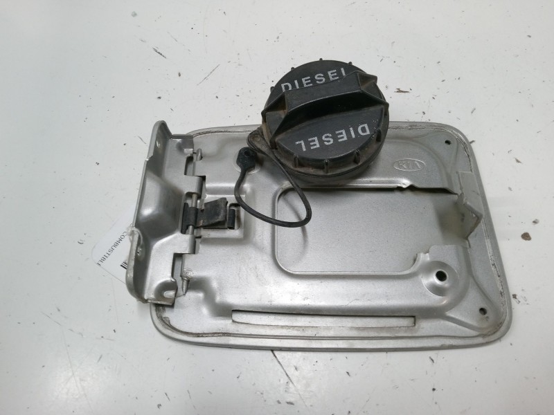 Recambio de tapa exterior combustible para kia sorento i (jc) 2.5 crdi referencia OEM IAM   