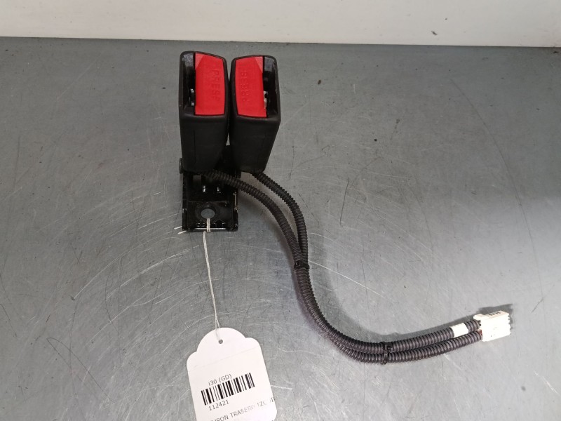 Recambio de anclaje cinturon trasero izquierdo para hyundai i30 (gd) 1.4 crdi referencia OEM IAM   
