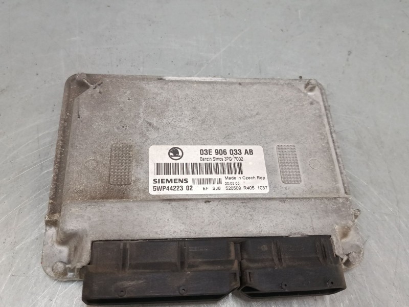 Recambio de centralita motor uce para skoda fabia i (6y2) 1.2 referencia OEM IAM 03E906033AB 5wp4422302 