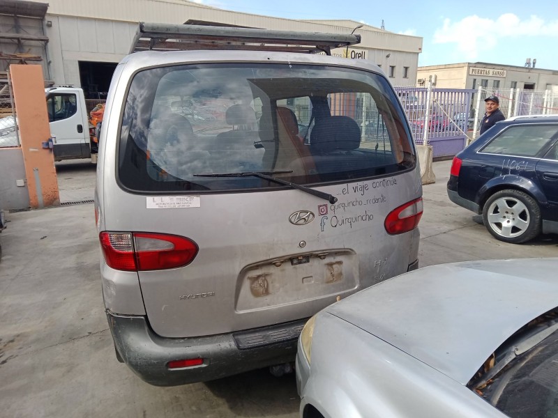hyundai h-1 / starex autobús (a1) del año 2000