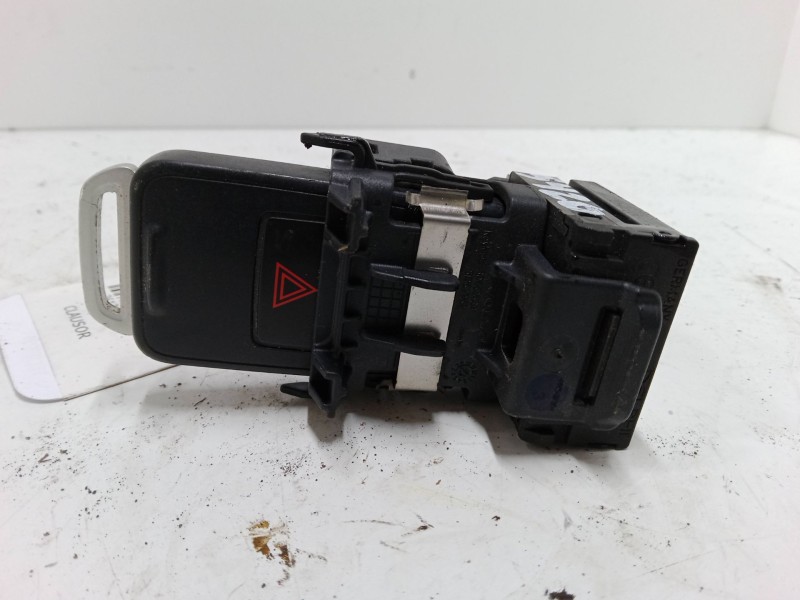 Recambio de clausor para volvo v40 hatchback (525) d2 referencia OEM IAM AH4N15607AE  28227917