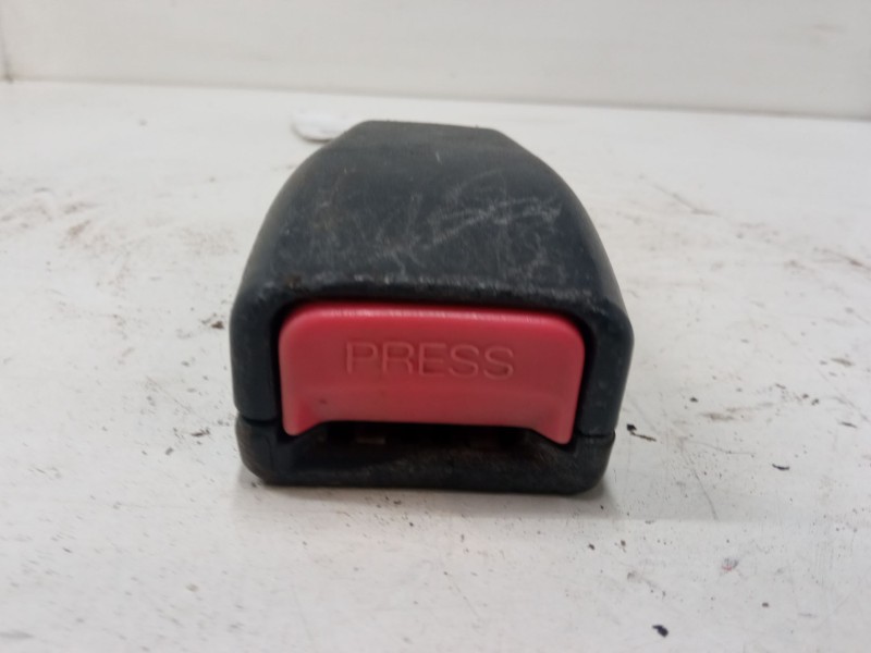 Recambio de anclaje cinturon delantero derecho para kia picanto i (sa) 1.1 referencia OEM IAM   