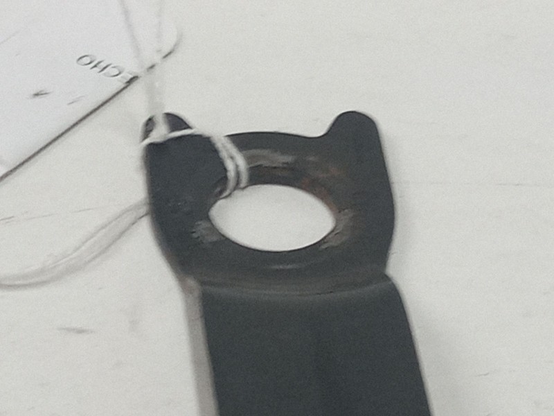 Recambio de anclaje cinturon delantero derecho para peugeot 107 (pm_, pn_) 1.0 referencia OEM IAM   