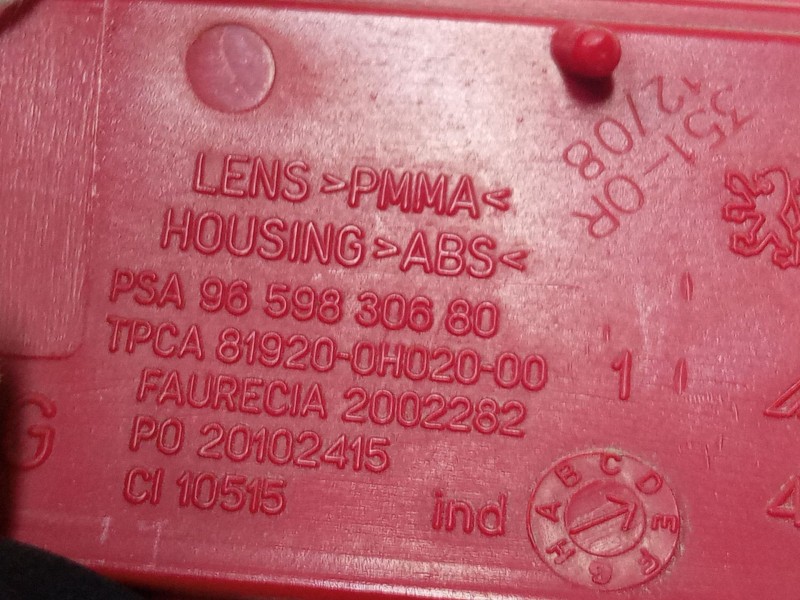 Recambio de catadioptrico trasero izquierdo para peugeot 107 (pm_, pn_) 1.0 referencia OEM IAM 9659830680  