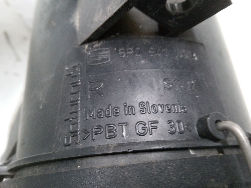 Recambio de faro antiniebla derecho para seat altea (5p1) 1.9 tdi referencia OEM IAM   