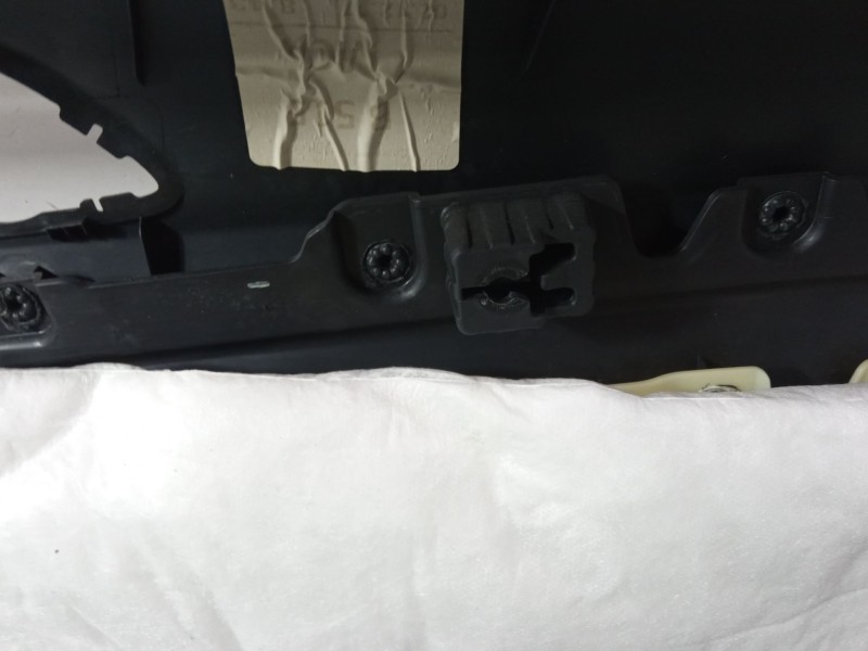 Recambio de guarnecido puerta delantera izquierda para ford ecosport 1.0 ecoboost referencia OEM IAM   