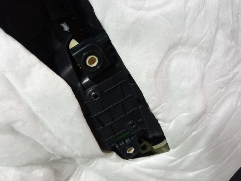 Recambio de guarnecido puerta trasero izquierdo para ford ecosport 1.0 ecoboost referencia OEM IAM   