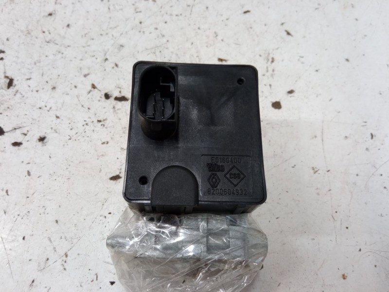 Recambio de inmovilizador para renault scénic ii (jm0/1_) 1.6 16v (jm1r) referencia OEM IAM 8200604932  