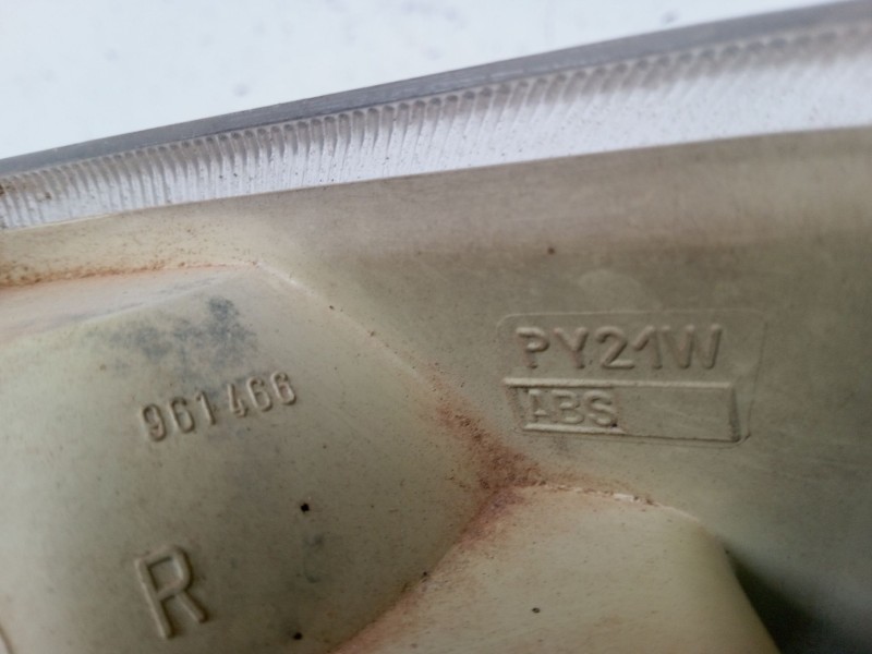 Recambio de intermitente delantero derecho para ford fiesta iii (gfj) 1.3 referencia OEM IAM   