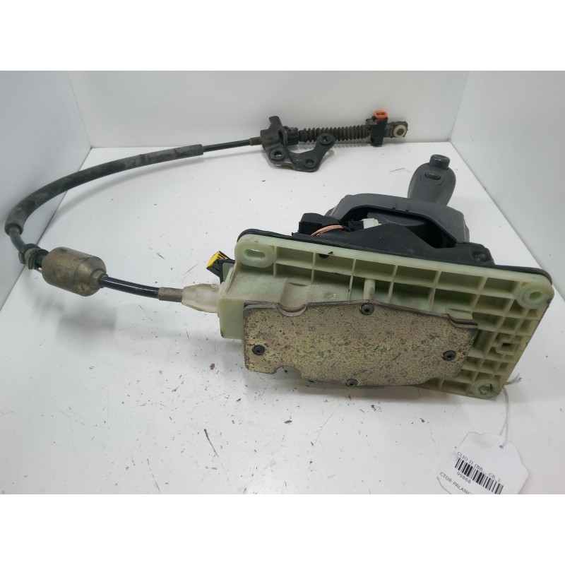 Recambio de selector palanca de cambios para renault clio ii (bb_, cb_) 1.6 (b/cb0d, bb00) referencia OEM IAM 700104892C  
