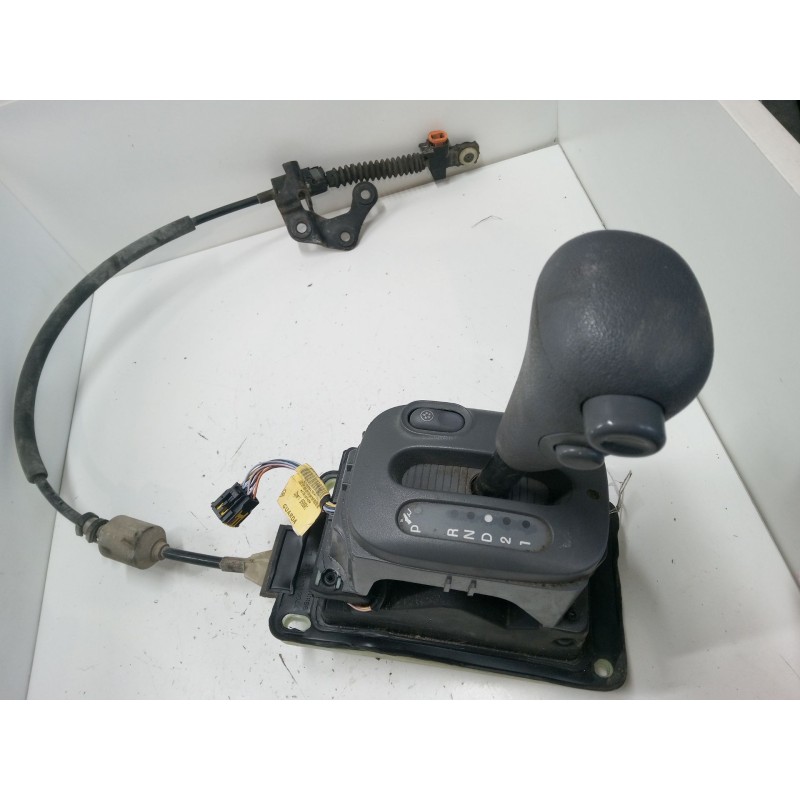 Recambio de selector palanca de cambios para renault clio ii (bb_, cb_) 1.6 (b/cb0d, bb00) referencia OEM IAM 700104892C  