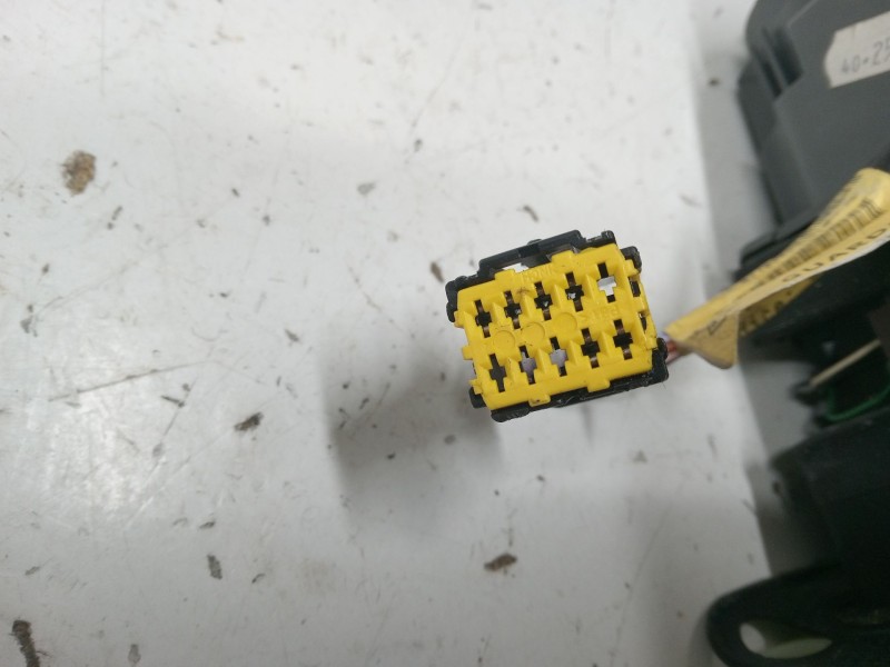 Recambio de selector palanca de cambios para renault clio ii (bb_, cb_) 1.6 (b/cb0d, bb00) referencia OEM IAM 700104892C  