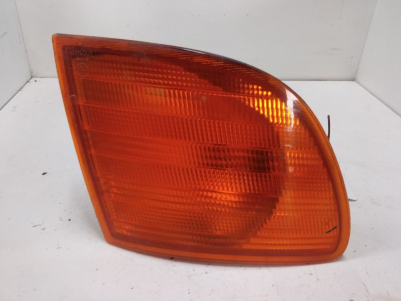 Recambio de intermitente delantero derecho para mercedes-benz 108 cdi referencia OEM IAM   