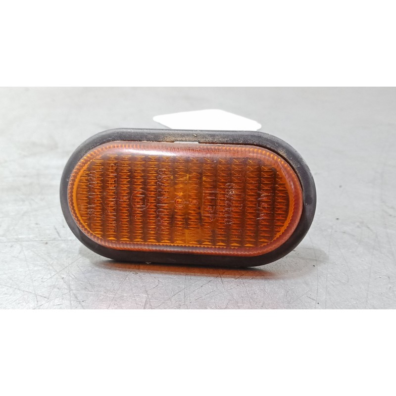 Recambio de intermitente lateral izquierdo para renault kangoo express (fc0/1_) 1.5 dci (fc07, fc1r) referencia OEM IAM   