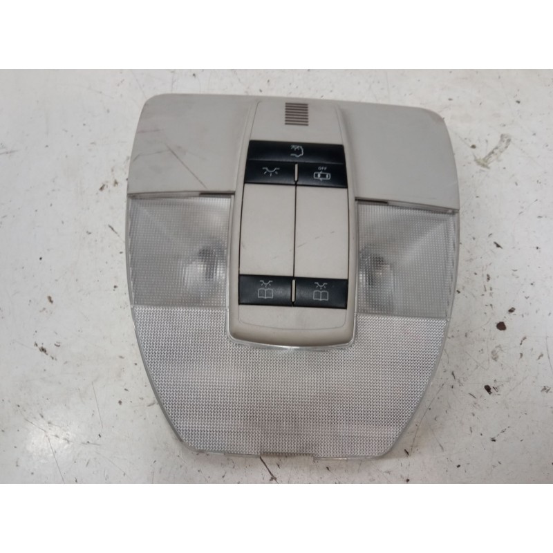 Recambio de luz interior delantera para mercedes-benz clase a (w169) a 180 cdi (169.007, 169.307) referencia OEM IAM A1698208401
