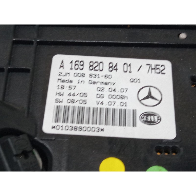 Recambio de luz interior delantera para mercedes-benz clase a (w169) a 180 cdi (169.007, 169.307) referencia OEM IAM A1698208401