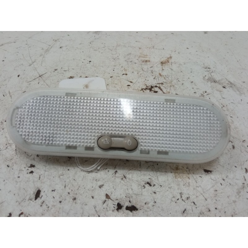 Recambio de luz interior delantera para dacia sandero ii (b8_) 1.5 dci 75 / blue dci 75 (b8jw, b8m4, b8ah, b8m7, b8m6) referenci
