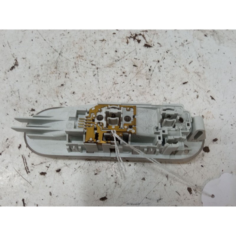 Recambio de luz interior delantera para dacia sandero ii (b8_) 1.5 dci 75 / blue dci 75 (b8jw, b8m4, b8ah, b8m7, b8m6) referenci
