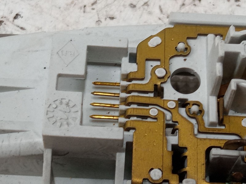 Recambio de luz interior delantera para dacia sandero ii (b8_) 1.5 dci 75 / blue dci 75 (b8jw, b8m4, b8ah, b8m7, b8m6) referenci