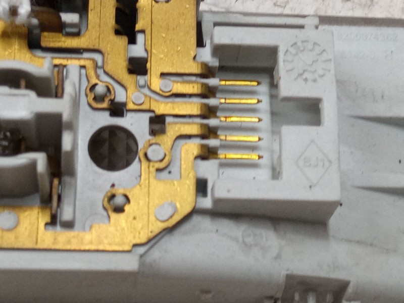 Recambio de luz interior delantera para dacia sandero ii (b8_) 1.5 dci 75 / blue dci 75 (b8jw, b8m4, b8ah, b8m7, b8m6) referenci