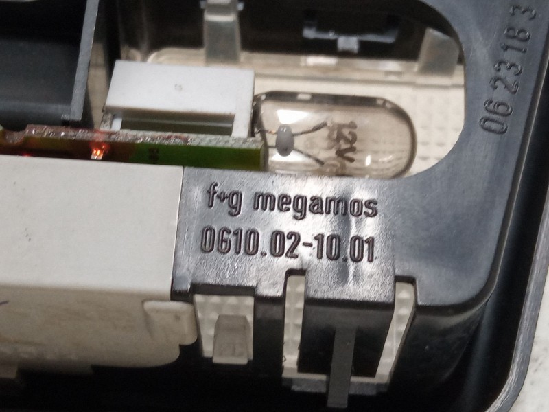 Recambio de luz interior delantera para opel astra f hatchback (t92) 1.8 i 16v (f08, m08, f68, m68) referencia OEM IAM   