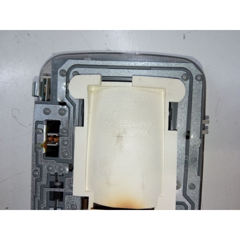 Recambio de luz interior delantera para fiat doblo autobús (263_) 1.3 d multijet (263axc1a) referencia OEM IAM   