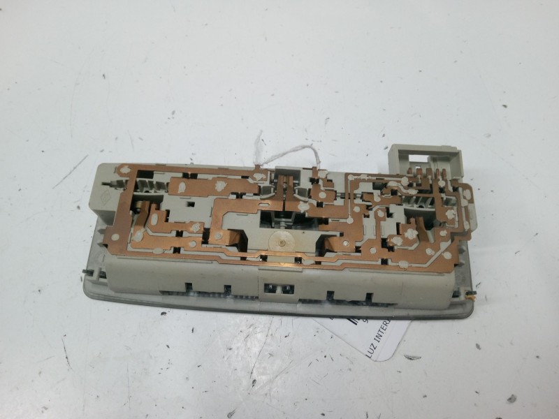 Recambio de luz interior delantera para renault laguna ii (bg0/1_) 2.2 dci (bg0f) referencia OEM IAM   