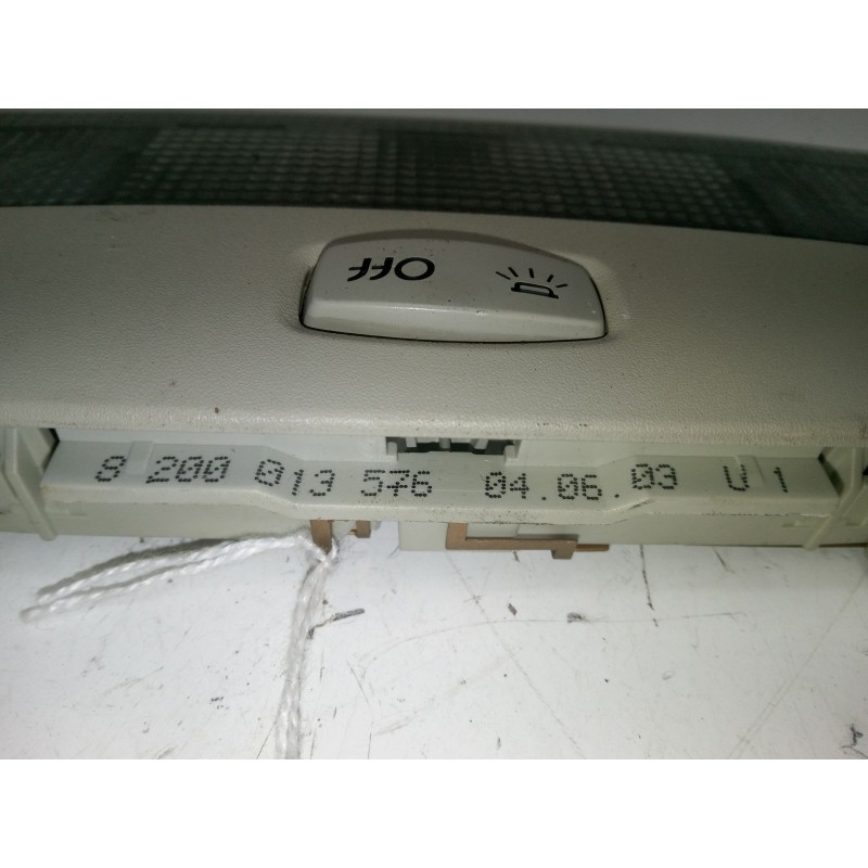 Recambio de luz interior delantera para renault laguna ii (bg0/1_) 2.2 dci (bg0f) referencia OEM IAM   