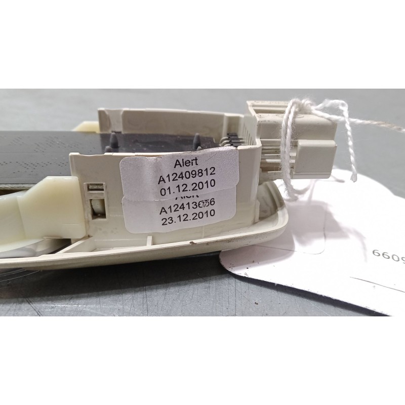 Recambio de luz interior delantera para ford focus iii 1.6 tdci referencia OEM IAM 1905051000  am5113k767ab