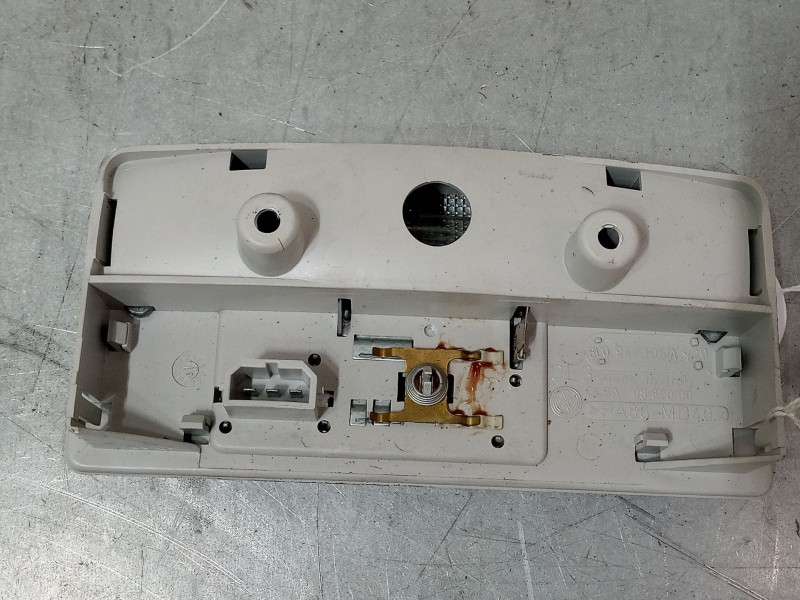 Recambio de luz interior delantera para seat ibiza iii (6l1) 1.4 16v referencia OEM IAM   