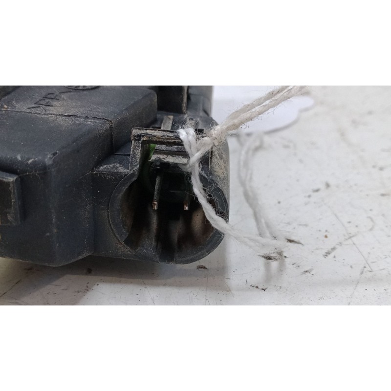 Recambio de luz matricula para renault clio ii (bb_, cb_) 1.2 (bb0a, bb0f, bb10, bb1k, bb28, bb2d, bb2h, cb0a,... referencia OEM