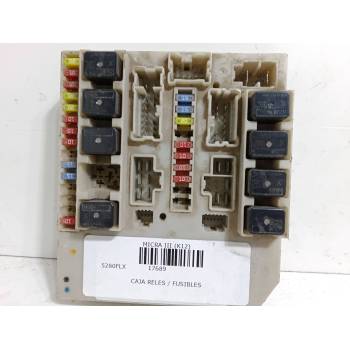 CAJA RELES / FUSIBLES 
