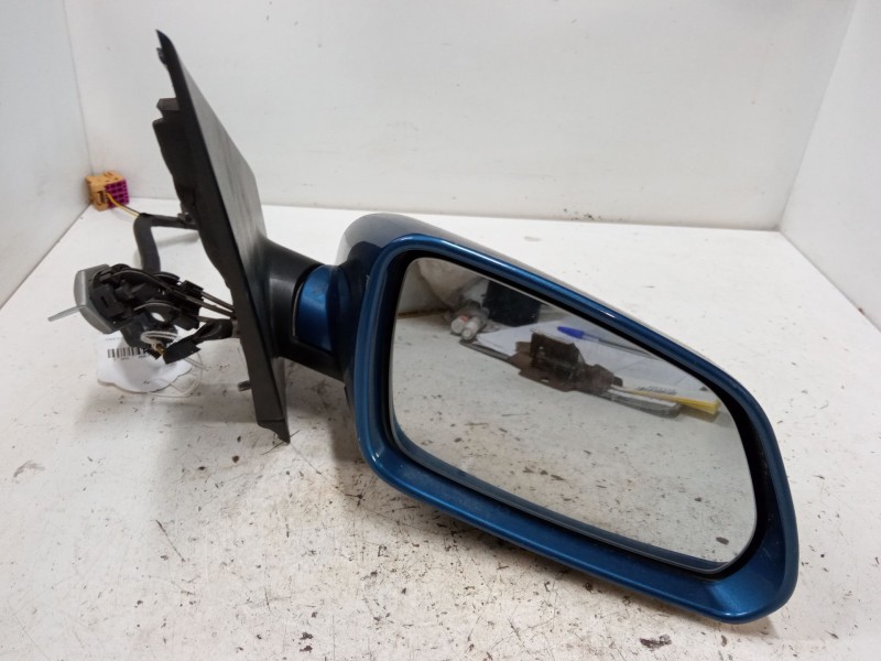 Recambio de retrovisor derecho para volkswagen polo iv (9n_, 9a_) 1.4 tdi referencia OEM IAM   