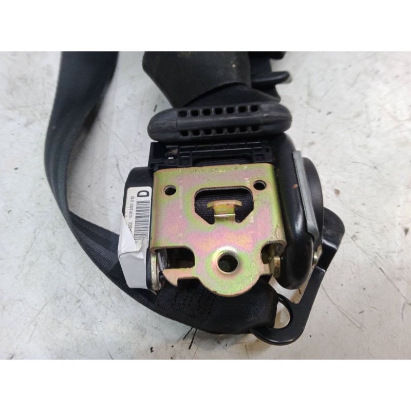 Recambio de cinturon con pretensor delantero derecho para peugeot 206 hatchback (2a/c) 1.4 i referencia OEM IAM   