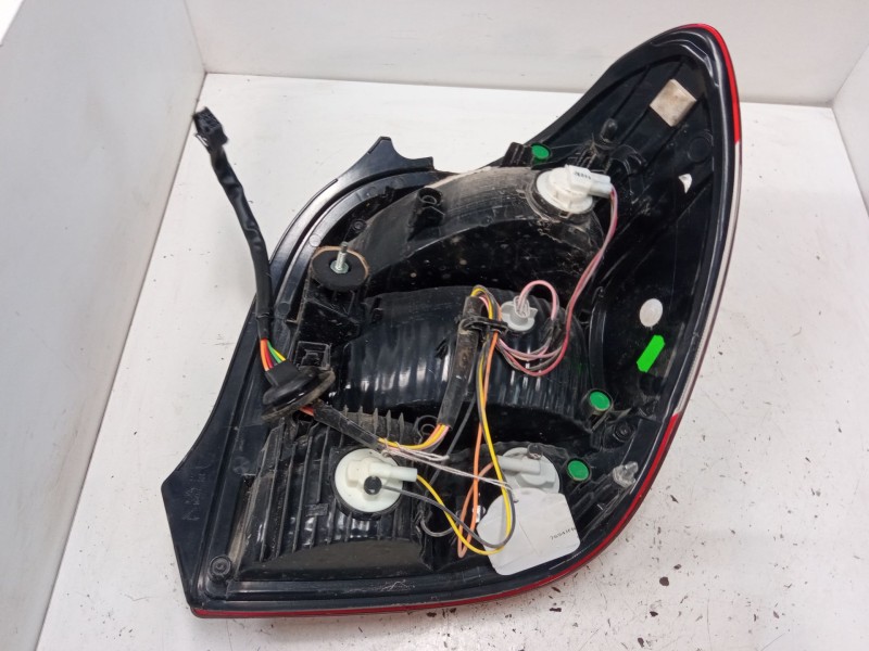 Recambio de piloto trasero izquierdo para peugeot 108 1.2 referencia OEM IAM   