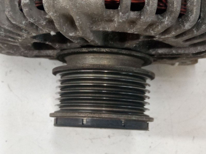 Recambio de alternador para seat altea (5p1) 1.9 tdi referencia OEM IAM 06F903023  