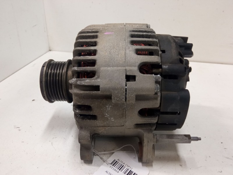 Recambio de alternador para seat altea (5p1) 1.9 tdi referencia OEM IAM 06F903023  