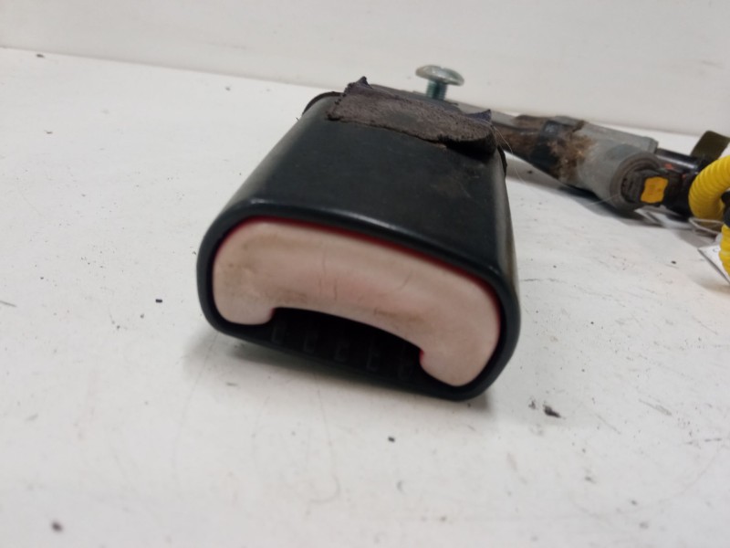 Recambio de anclaje cinturon delantero derecho para chevrolet captiva (c100, c140) 2.4 referencia OEM IAM   
