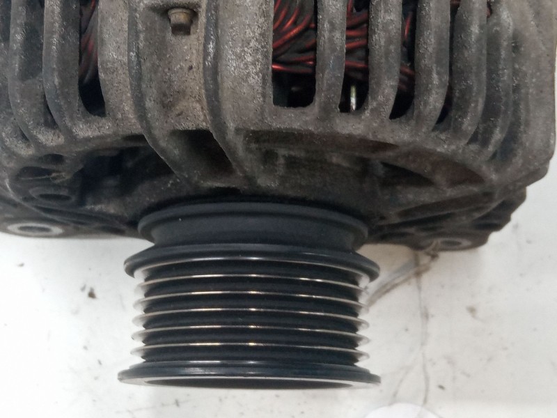 Recambio de alternador para volkswagen golf iv (1j1) 1.6 referencia OEM IAM 028903028D  
