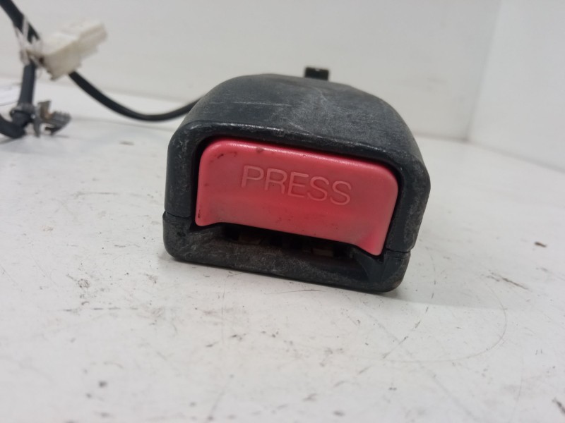 Recambio de anclaje cinturon delantero izquierdo para kia picanto i (sa) 1.1 referencia OEM IAM   