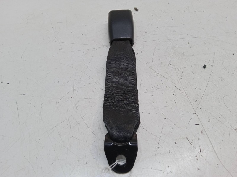Recambio de anclaje cinturon trasero izquierdo para ssangyong korando (ck) 2.0 e-xdi referencia OEM IAM   