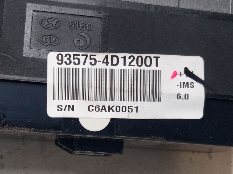 Recambio de mando elevalunas delantero derecho para kia carnival / grand carnival iii (vq) 2.9 crdi referencia OEM IAM   