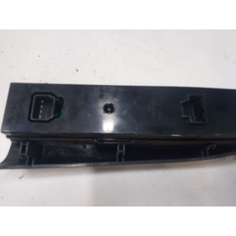 Recambio de mando elevalunas delantero derecho para kia carnival / grand carnival iii (vq) 2.9 crdi referencia OEM IAM   