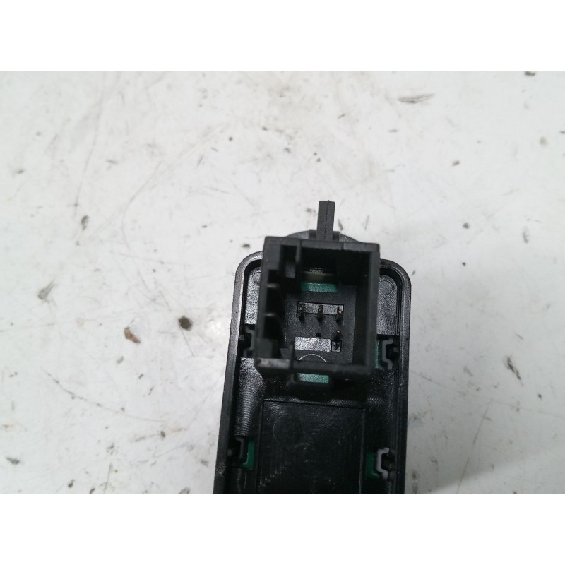 Recambio de mando elevalunas delantero izquierdo para citroën c3 i (fc_, fn_) 1.1 i referencia OEM IAM   