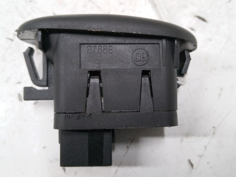 Recambio de mando elevalunas delantero izquierdo para citroën c3 i (fc_, fn_) 1.1 i referencia OEM IAM   