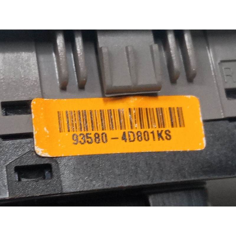 Recambio de mando elevalunas trasero derecho para kia carnival / grand carnival iii (vq) 2.9 crdi referencia OEM IAM   