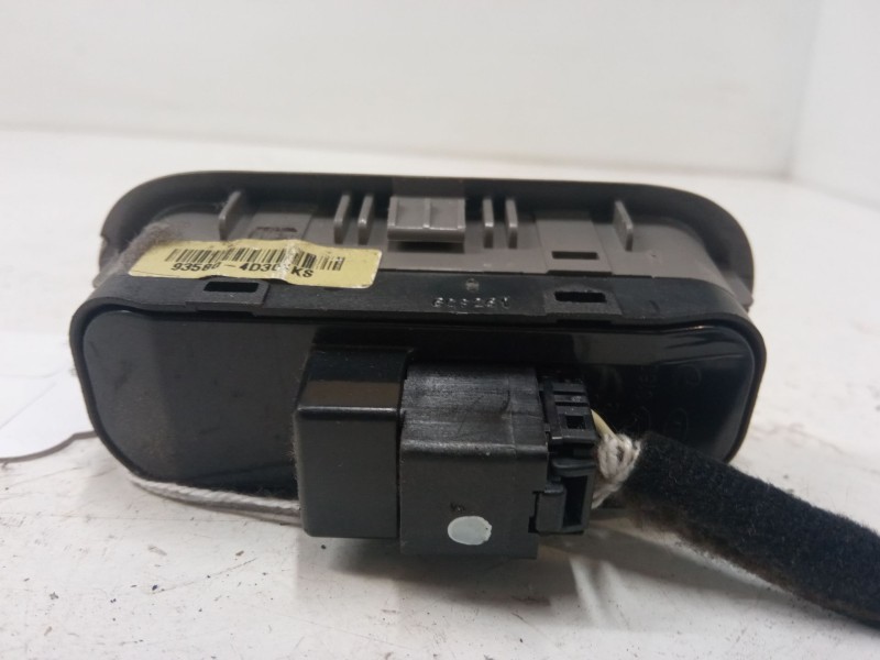 Recambio de mando elevalunas trasero izquierdo para kia carnival / grand carnival iii (vq) 2.9 crdi referencia OEM IAM   