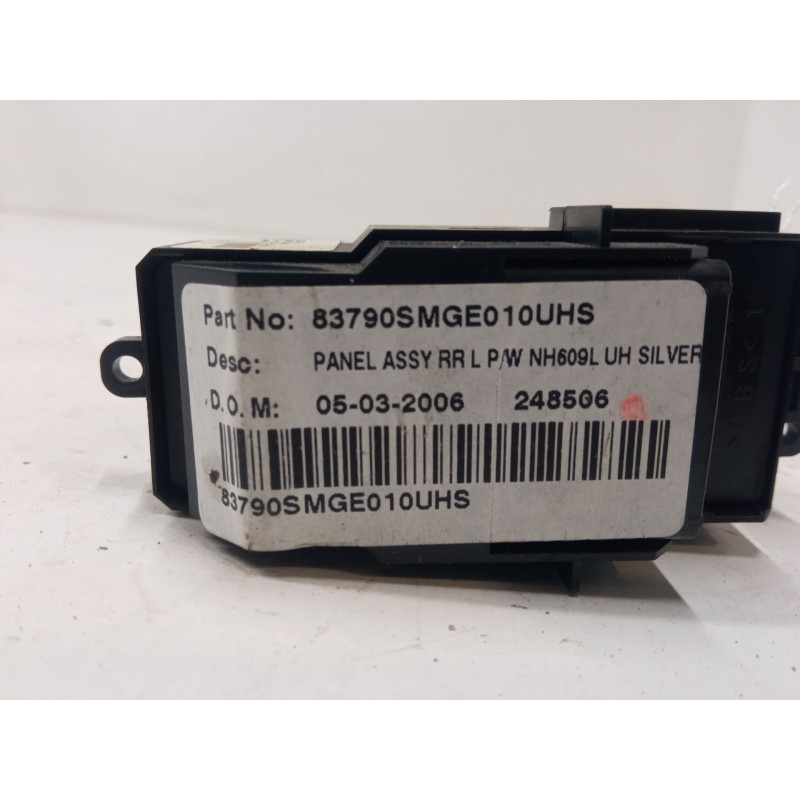 Recambio de mando elevalunas trasero izquierdo para honda civic viii hatchback (fn, fk) 2.2 ctdi (fk3) referencia OEM IAM   