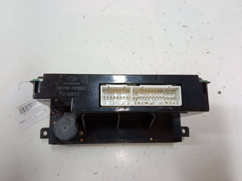 Recambio de mando climatizador para hyundai elantra iii (xd) 1.6 referencia OEM IAM   