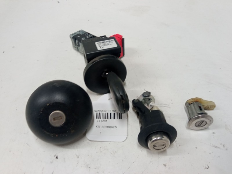 Recambio de kit bombines para dacia sandero ii (b8_) tce 90 (b8m1, b8ma) referencia OEM IAM   